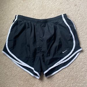 Nike dri-fit shorts size medium